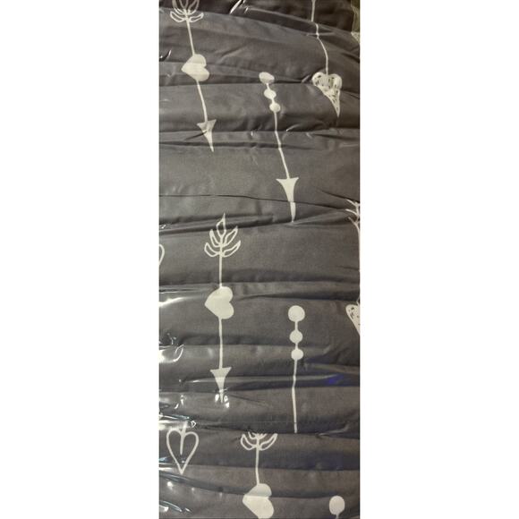 Biloban Toddler Nap Mat with Removable Pillow Arrowhead Gray New - Picture 3 of 4